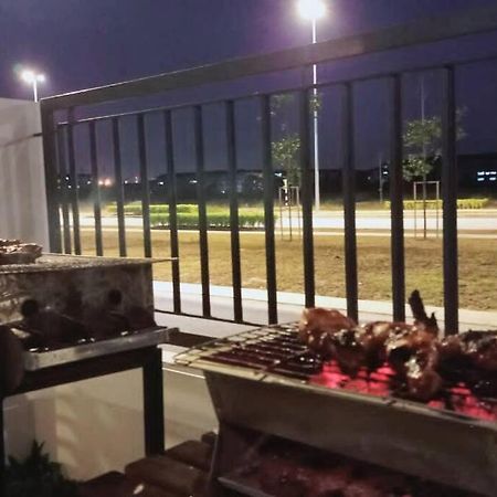 Prima Guest House - Puncak Alam Homestay Mus-Lim Friendly Bandar Puncak Alam المظهر الخارجي الصورة