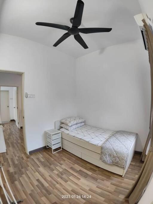 Prima Guest House - Puncak Alam Homestay Mus-Lim Friendly Bandar Puncak Alam المظهر الخارجي الصورة