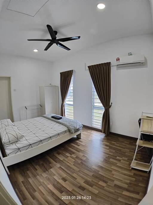 Prima Guest House - Puncak Alam Homestay Mus-Lim Friendly Bandar Puncak Alam المظهر الخارجي الصورة